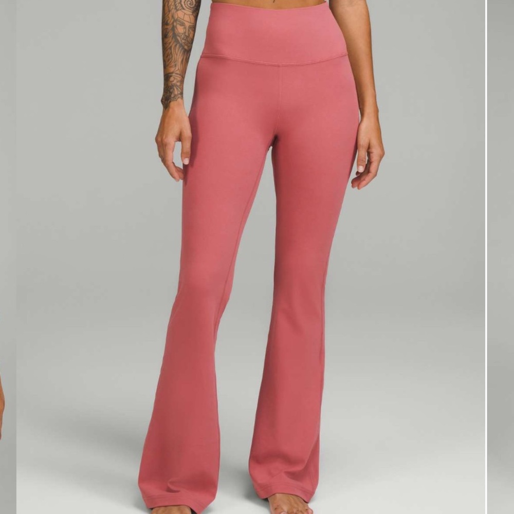 Lululemon Groove Super-High-Rise Flared Pant Nulu - Brier Rose